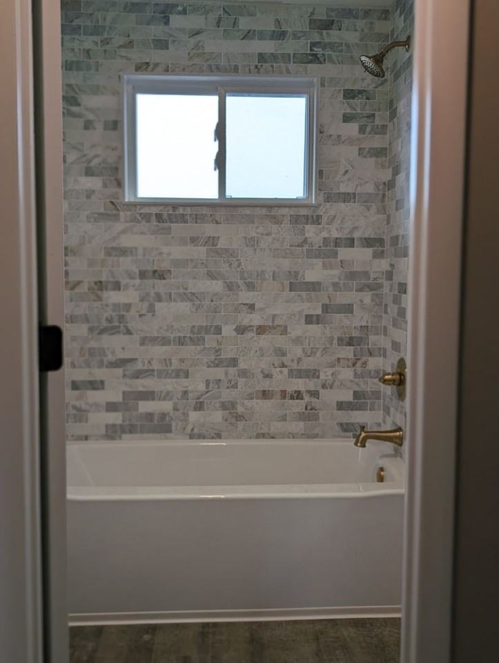 303 Hill St - Photo 2 of 20