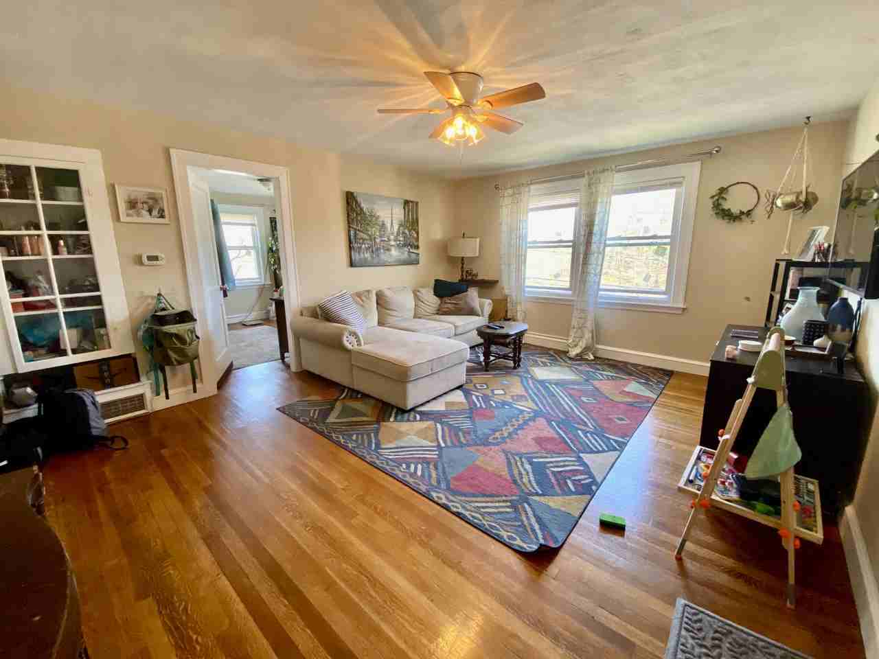 4907 Washington St #3R - Photo 6 of 19