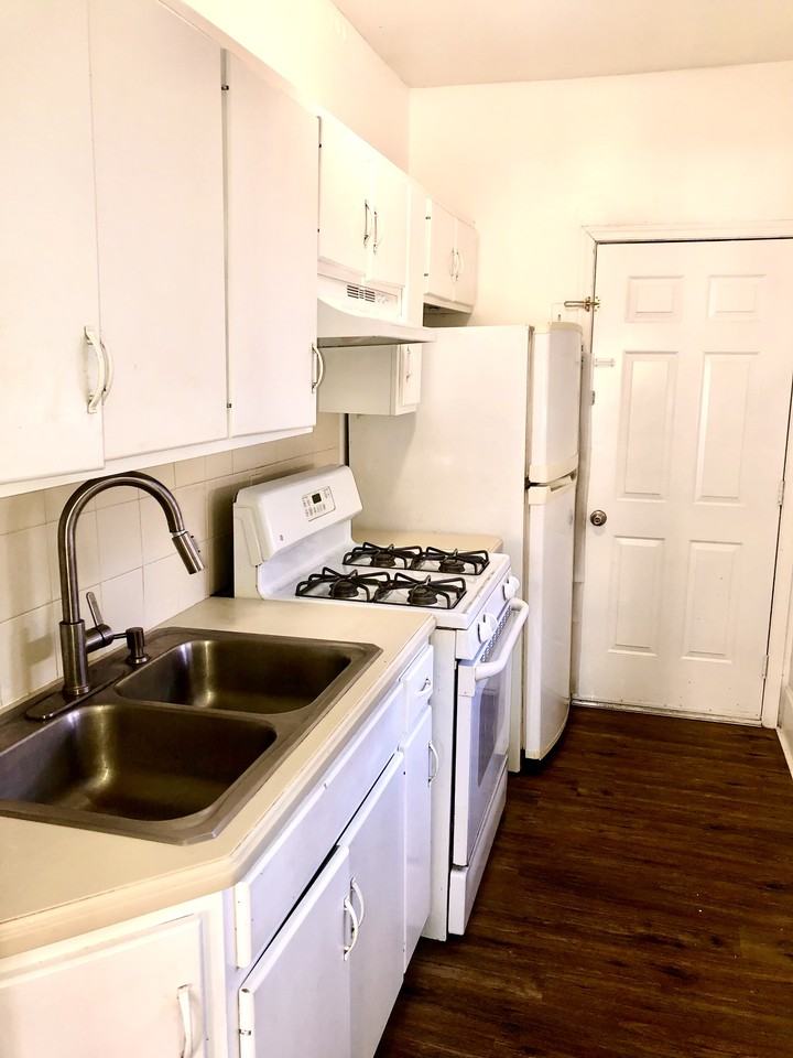 122 Summit Ave #1 - Photo 3 of 12