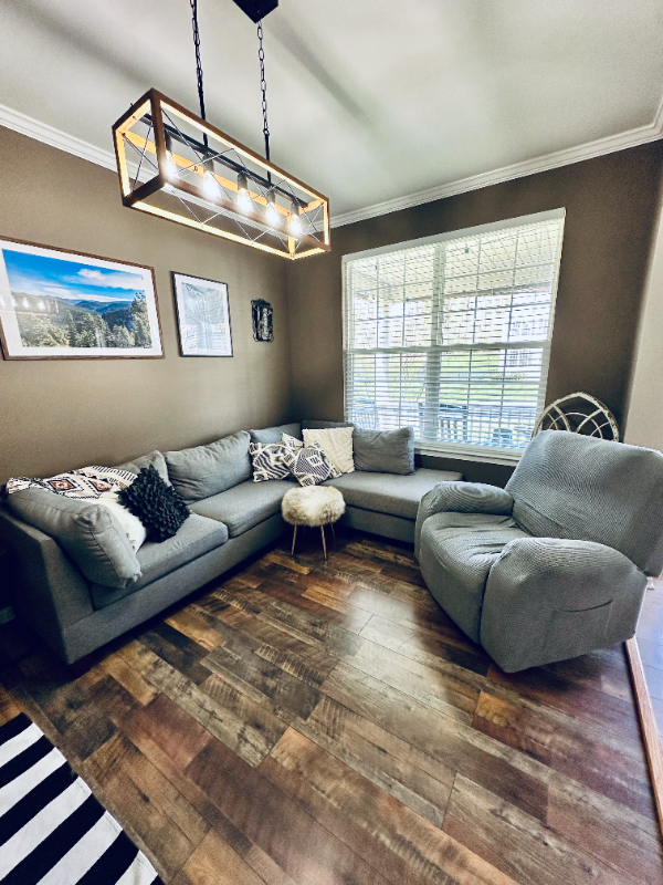 4 Canberra Court - Photo 5 of 10