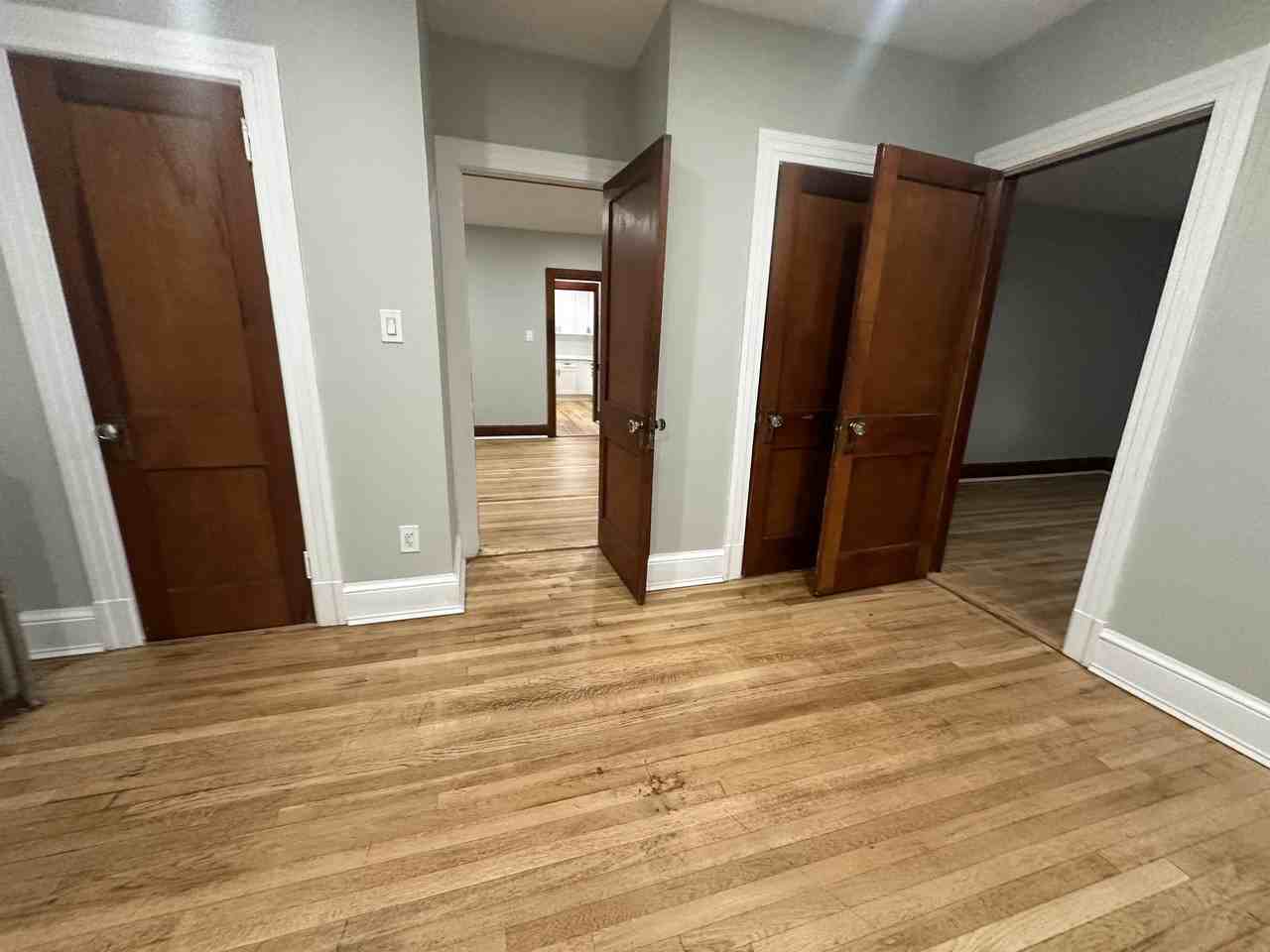 225 West Main St5 #225-5 - Photo 3 of 20