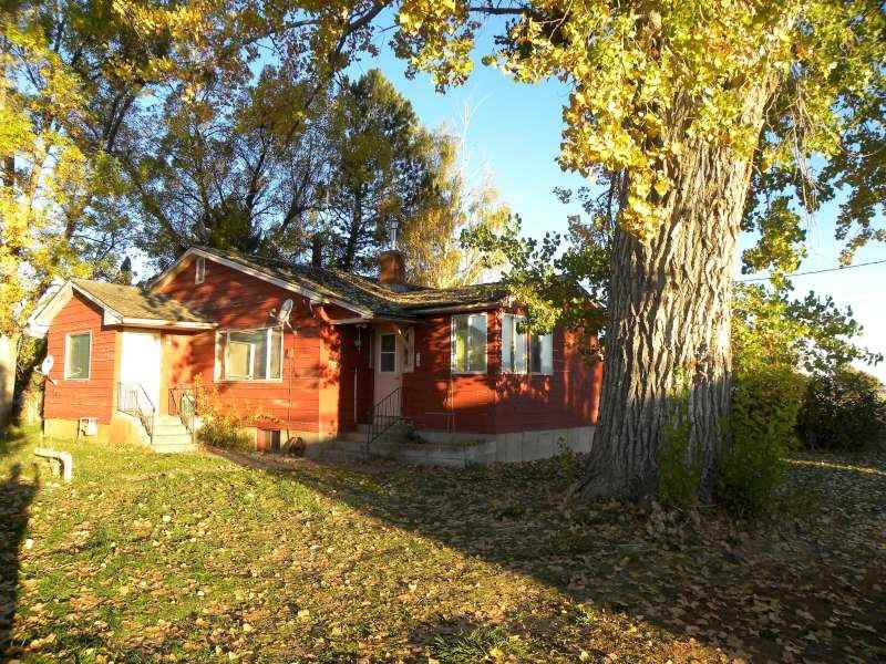 2200 Young Ward Rd - Photo 2 of 12