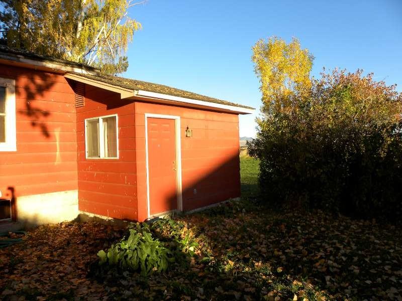 2200 Young Ward Rd - Photo 3 of 12