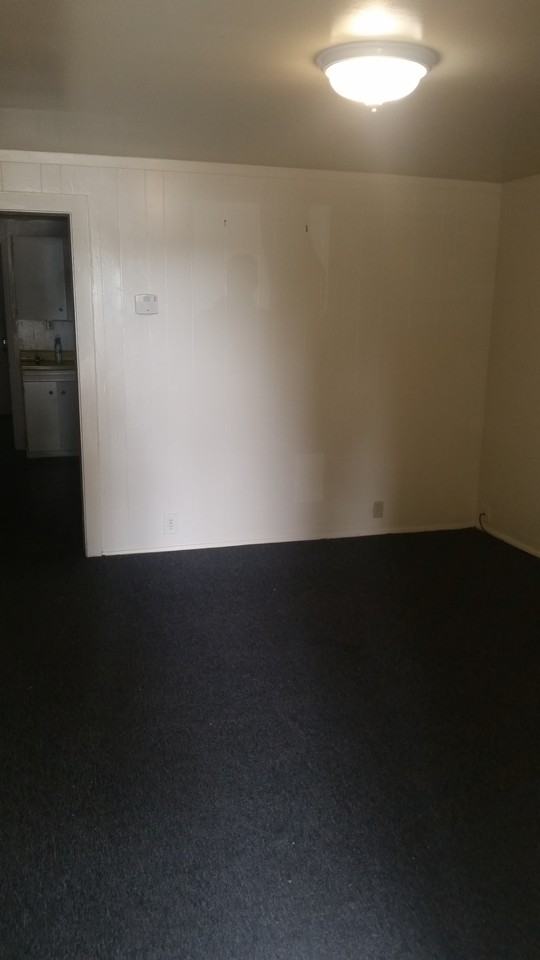 351 Leitch Ave - Photo 2 of 5