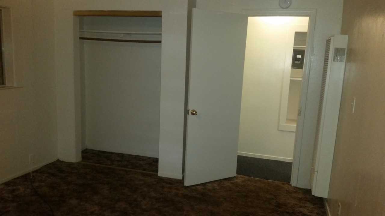 351 Leitch Ave - Photo 3 of 5