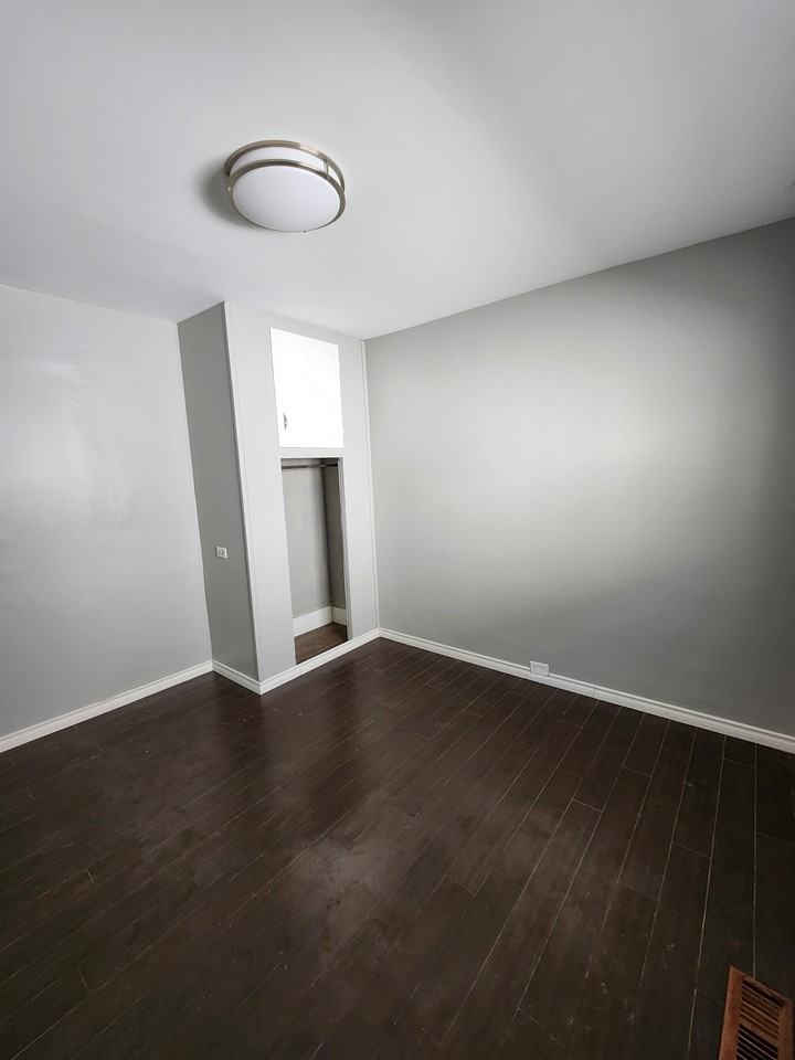 231 Maple St S #1 - Photo 3 of 20