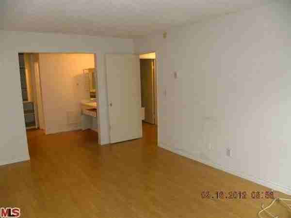 Cross Creek VIllage - Photo 3 of 14