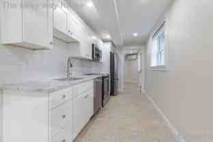 3 Linnaean St #4B - Photo 1 of 1