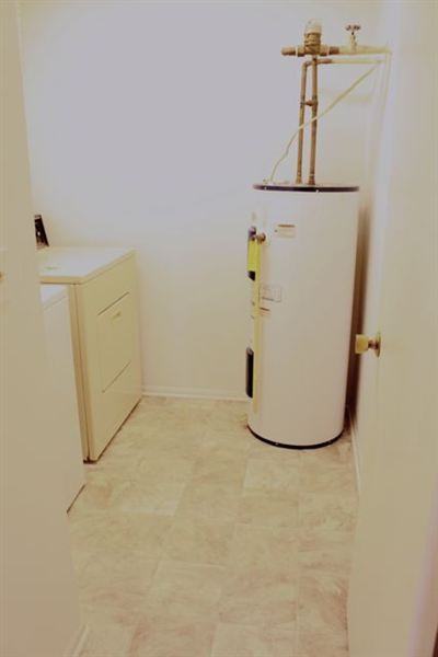 Farmingdale Condominiums - Photo 3 of 11