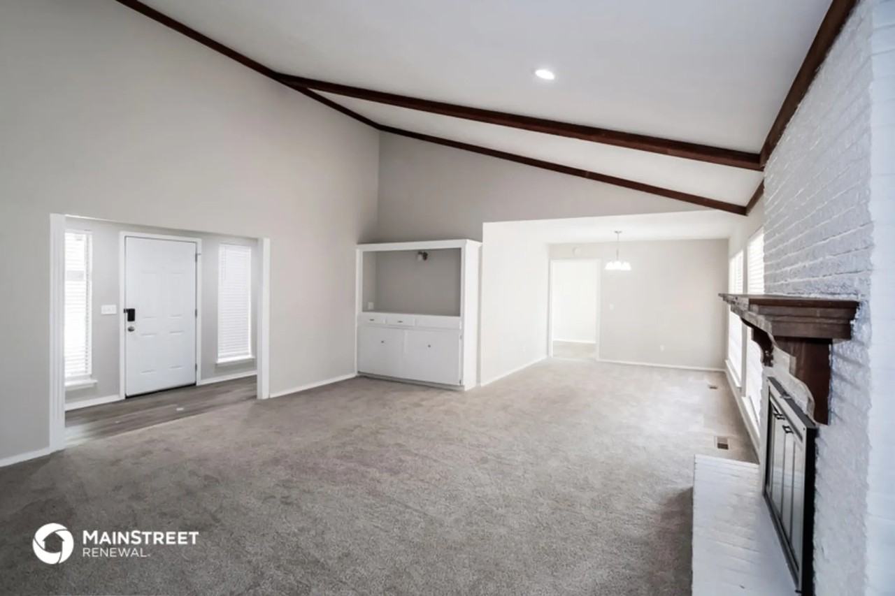 3800 Nw 125th St - Photo 3 of 14