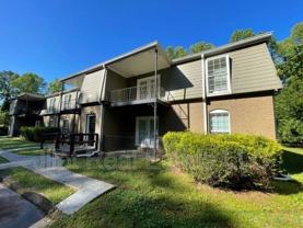 2711 Fairlee Dr #D2 - Photo 1 of 1