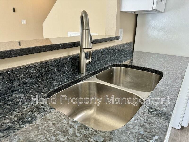 522 Australian Way #A - Photo 6 of 27