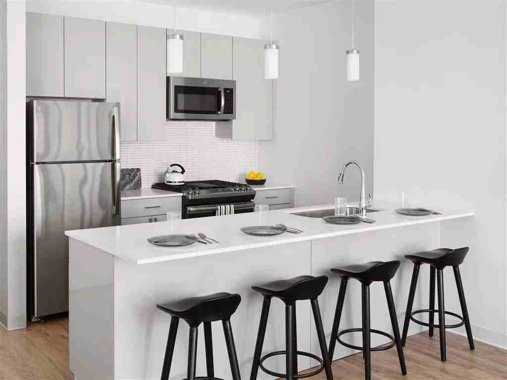 W Van Buren St 1013, Chicago, IL 60607 1 Bedroom Apartment for 2,396