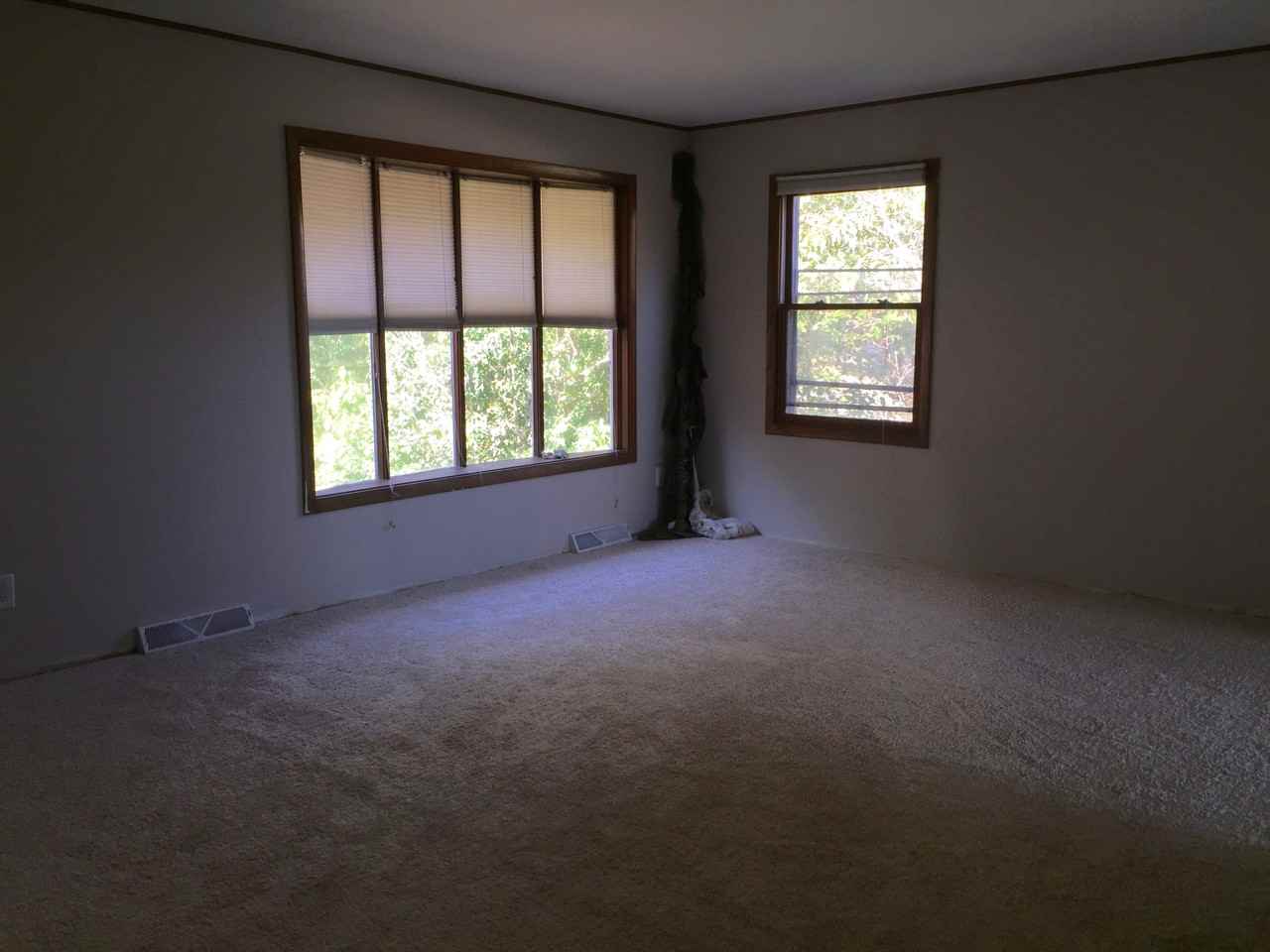 306 Apache Trail - Photo 2 of 5