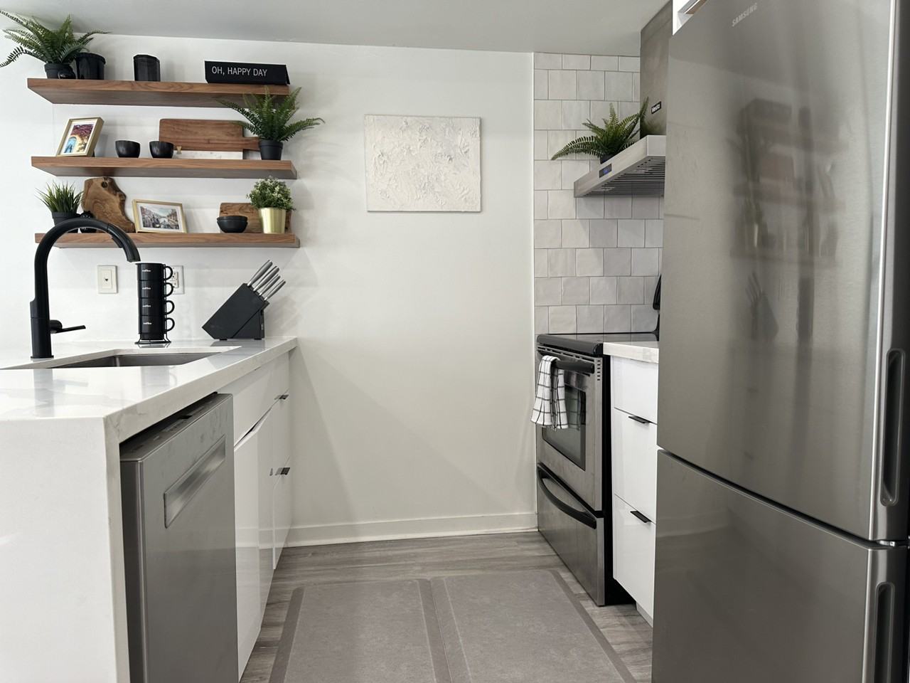 24 Florence Wyle Lane - Photo 2 of 8