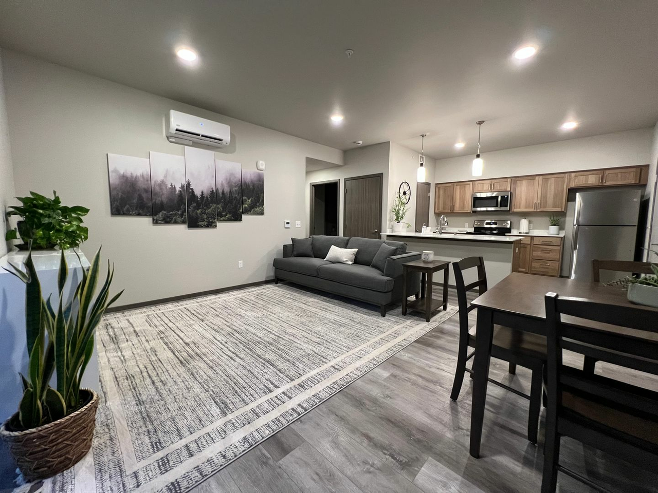 Urban Pines Apartments - Photo 3 of 12