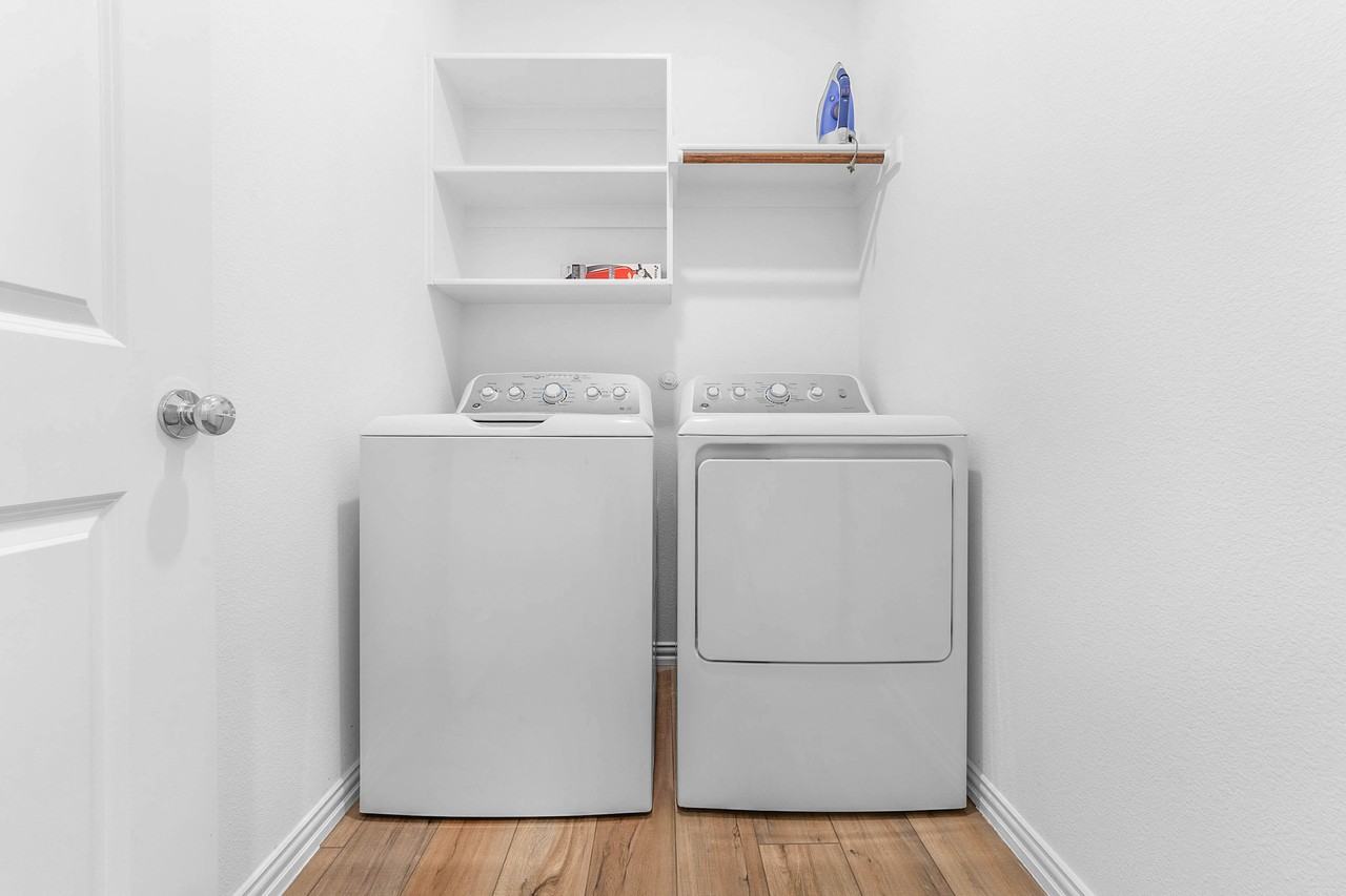 513 Macdonald Way - Photo 5 of 35