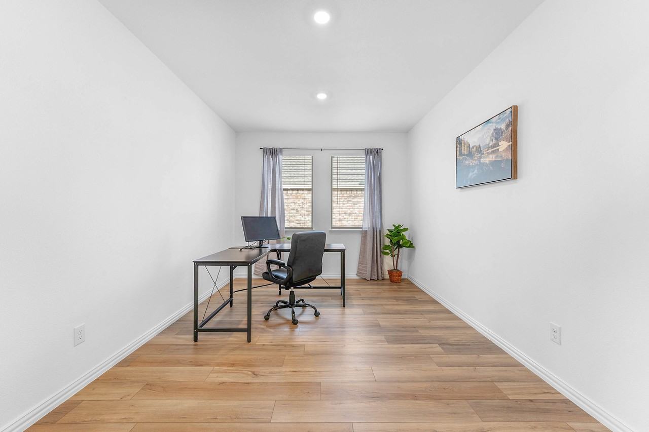 513 Macdonald Way - Photo 7 of 35