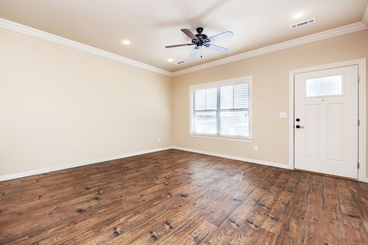 701 South Mock Street #L1 - Photo 2 of 40