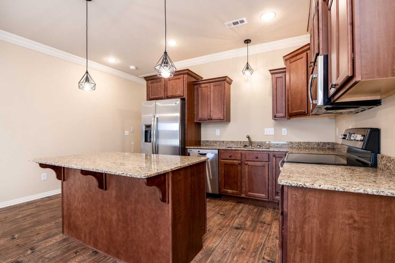 701 South Mock Street #L1 - Photo 5 of 40