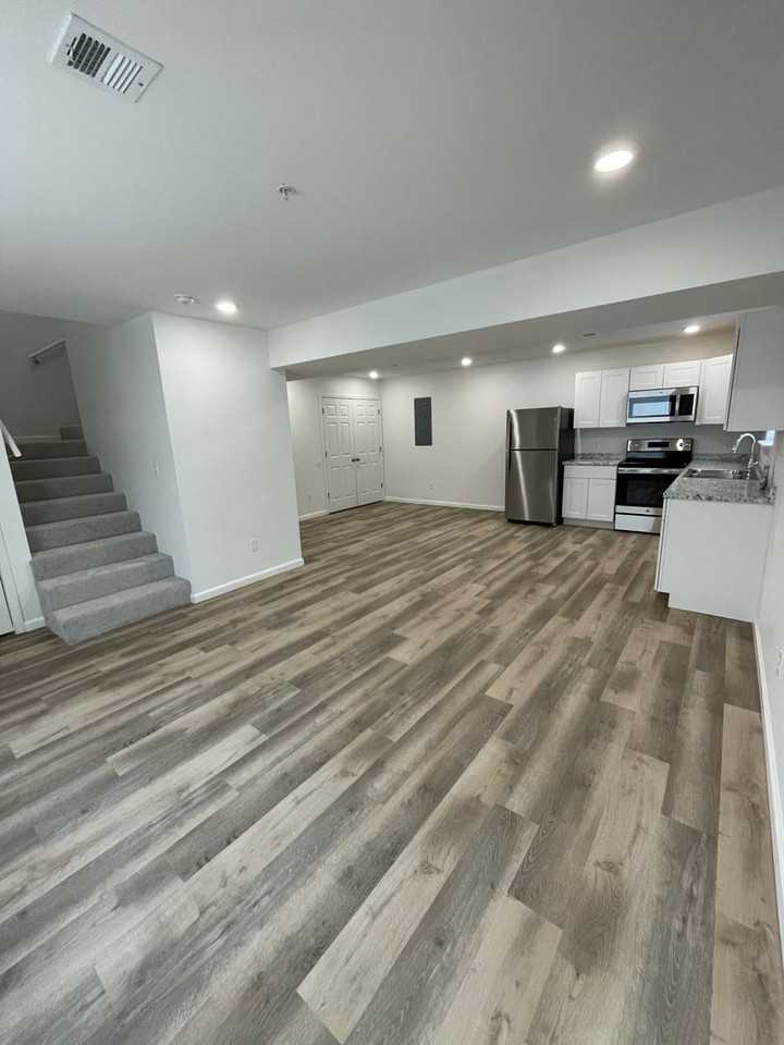 422 Doxey St #3 - Photo 4 of 21