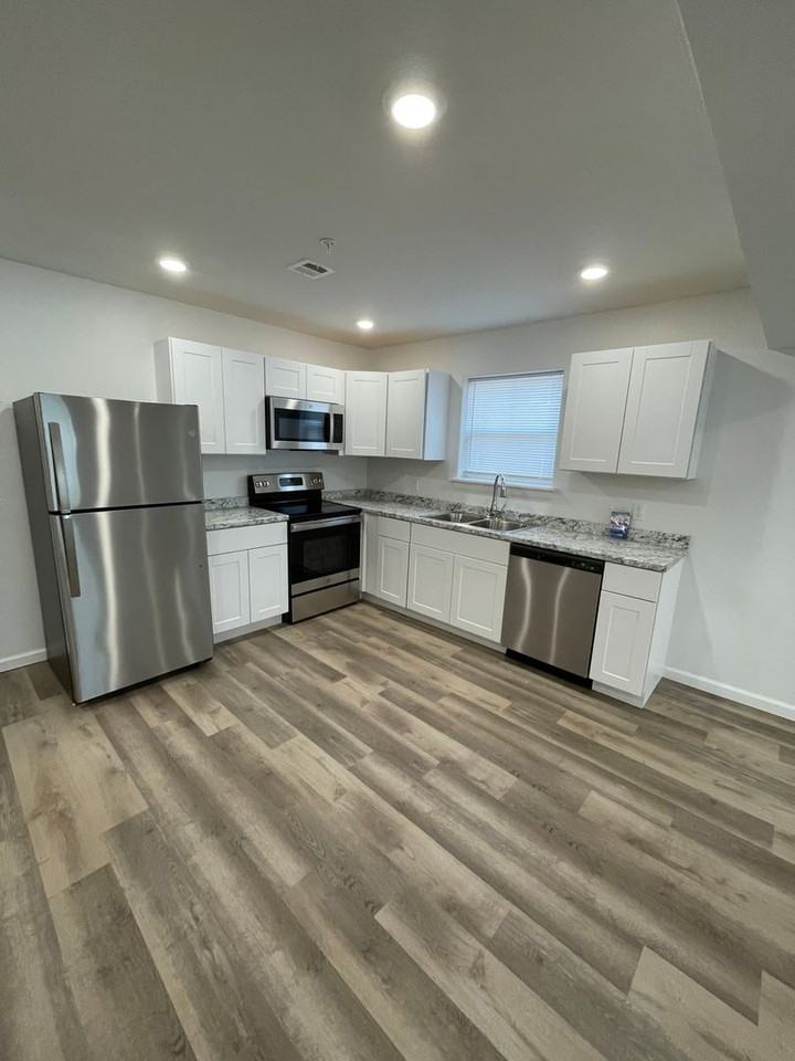 422 Doxey St #3 - Photo 5 of 21