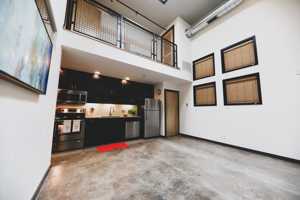 featured image of 401 S Elgin Ave