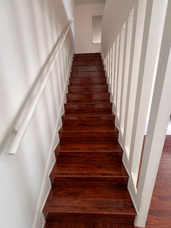 293 N Hill Ave #3 - Photo 5 of 10