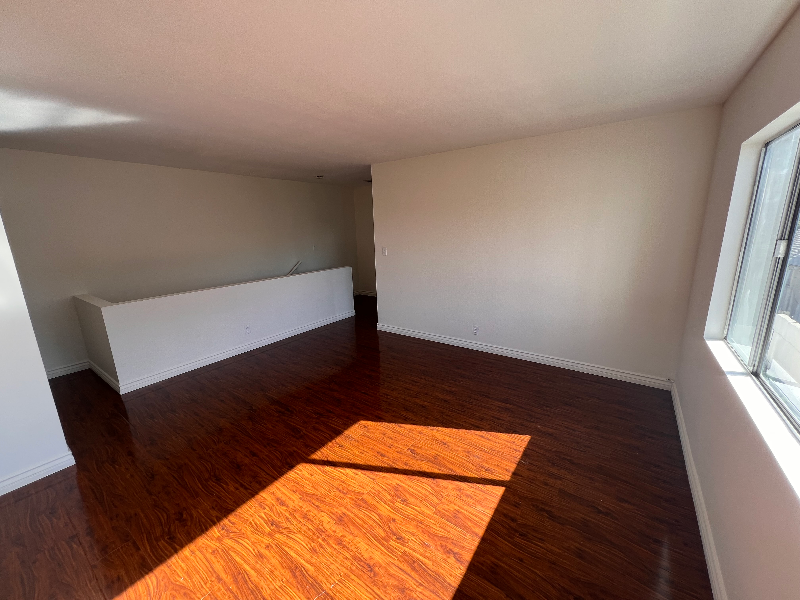 293 N Hill Ave #3 - Photo 7 of 10