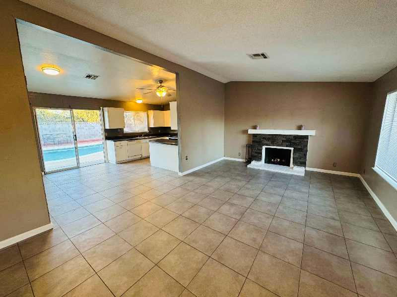 1 E Spring Ct - Photo 2 of 3