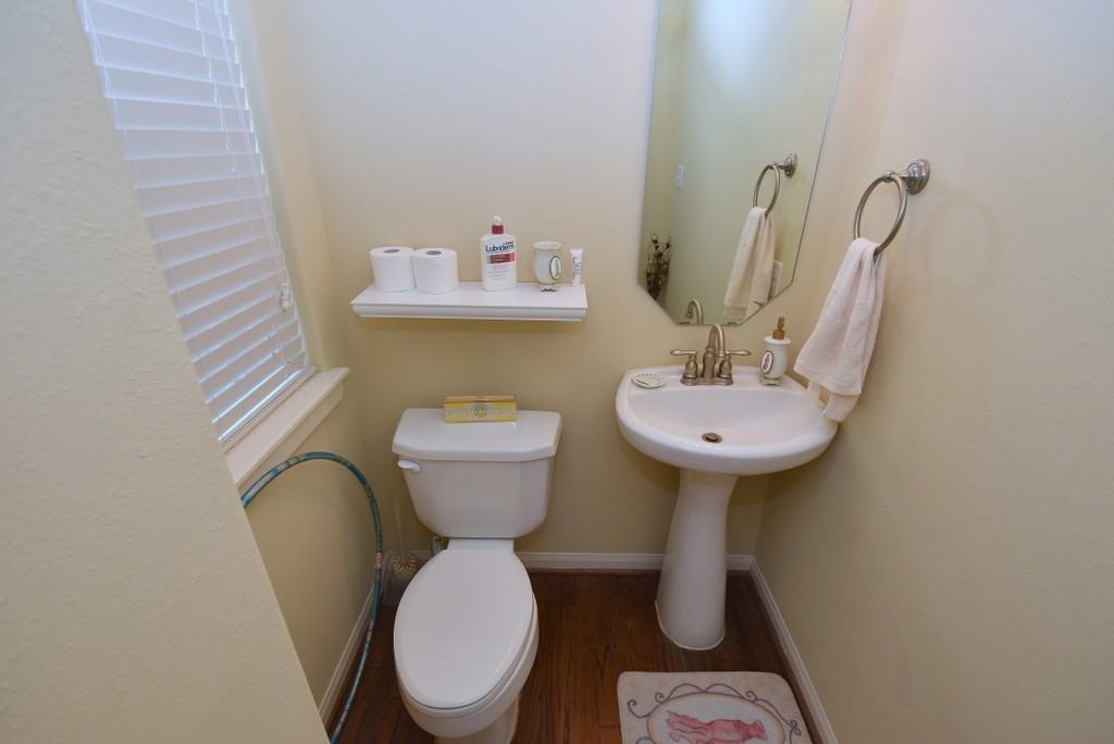 1141 W 24th St #B - Photo 6 of 26