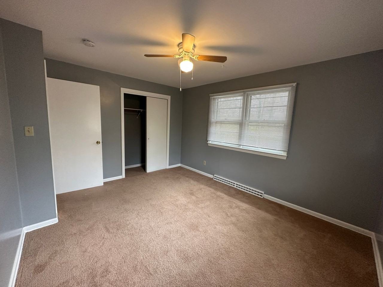 Wallingford Ventures 24 LLC - Photo 5 of 19