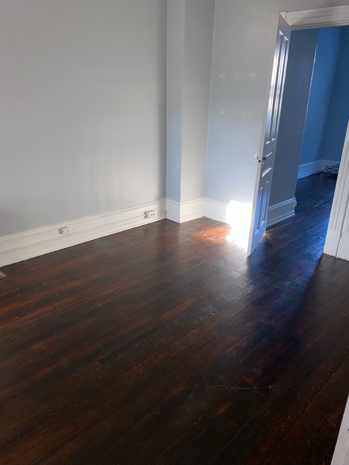 MB0501 - 105 Pearl Street - Photo 3 of 9