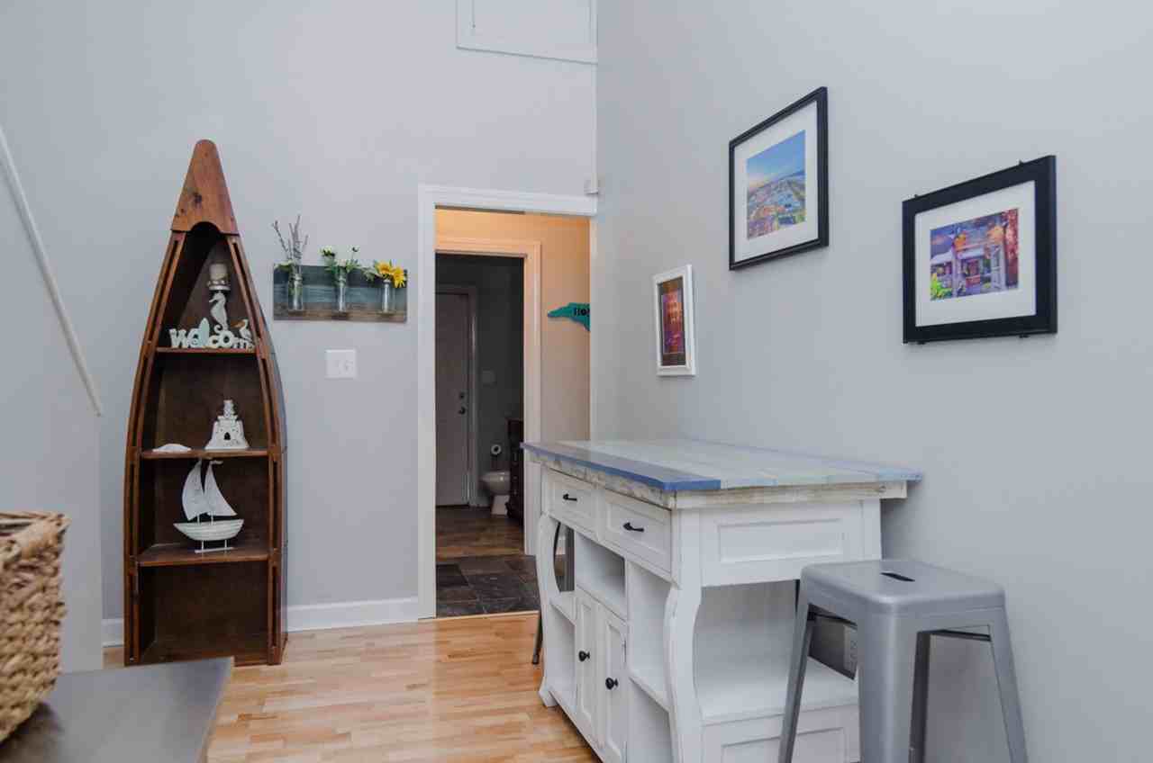 102 Moorefield Dr - Photo 7 of 36