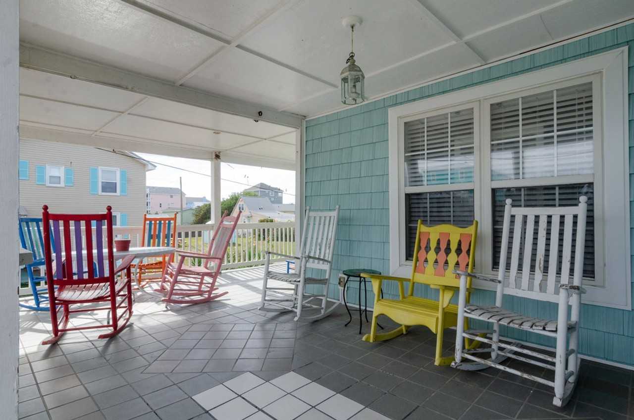 1201 Carolina Beach Ave N - Photo 5 of 21