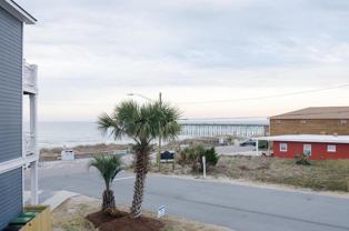 202 Fort Fisher Blvd N - Photo 1 of 1