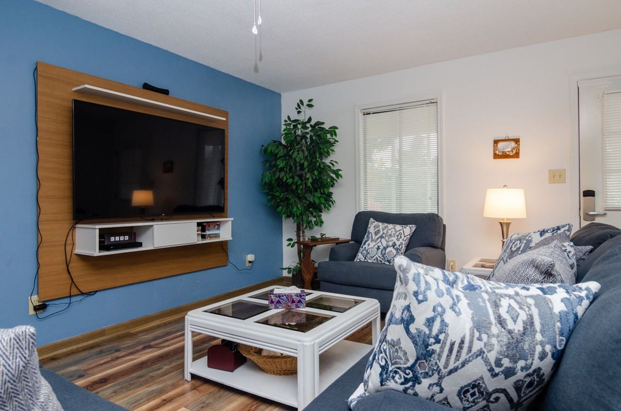 109 South Fourth Avenue - Photo 2 of 22