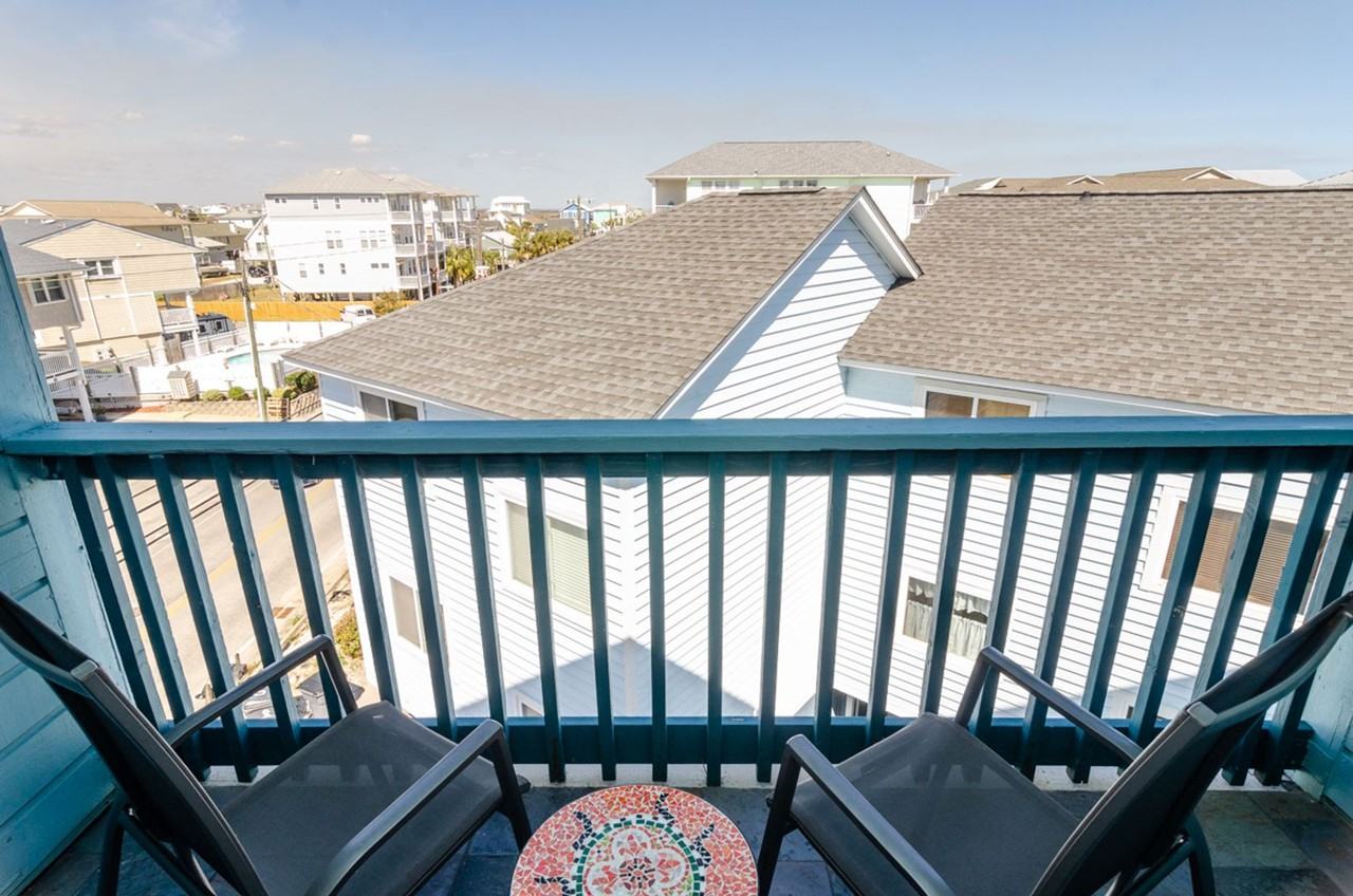 1404 Canal Dr - Photo 4 of 18