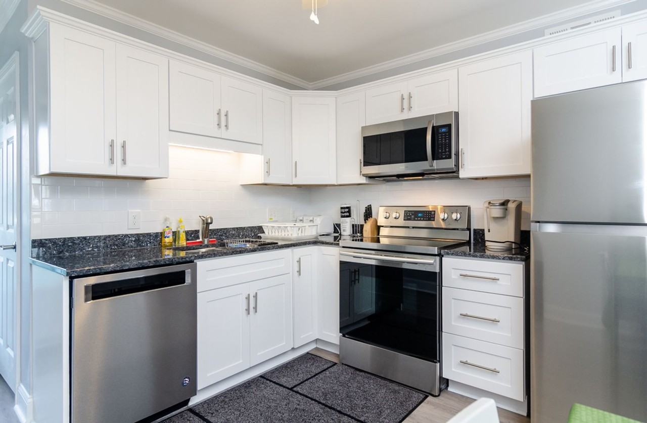 1404 Canal Dr - Photo 7 of 18