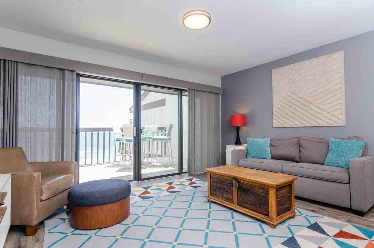 1311 South Lake Park Boulevard - Photo 3 of 20