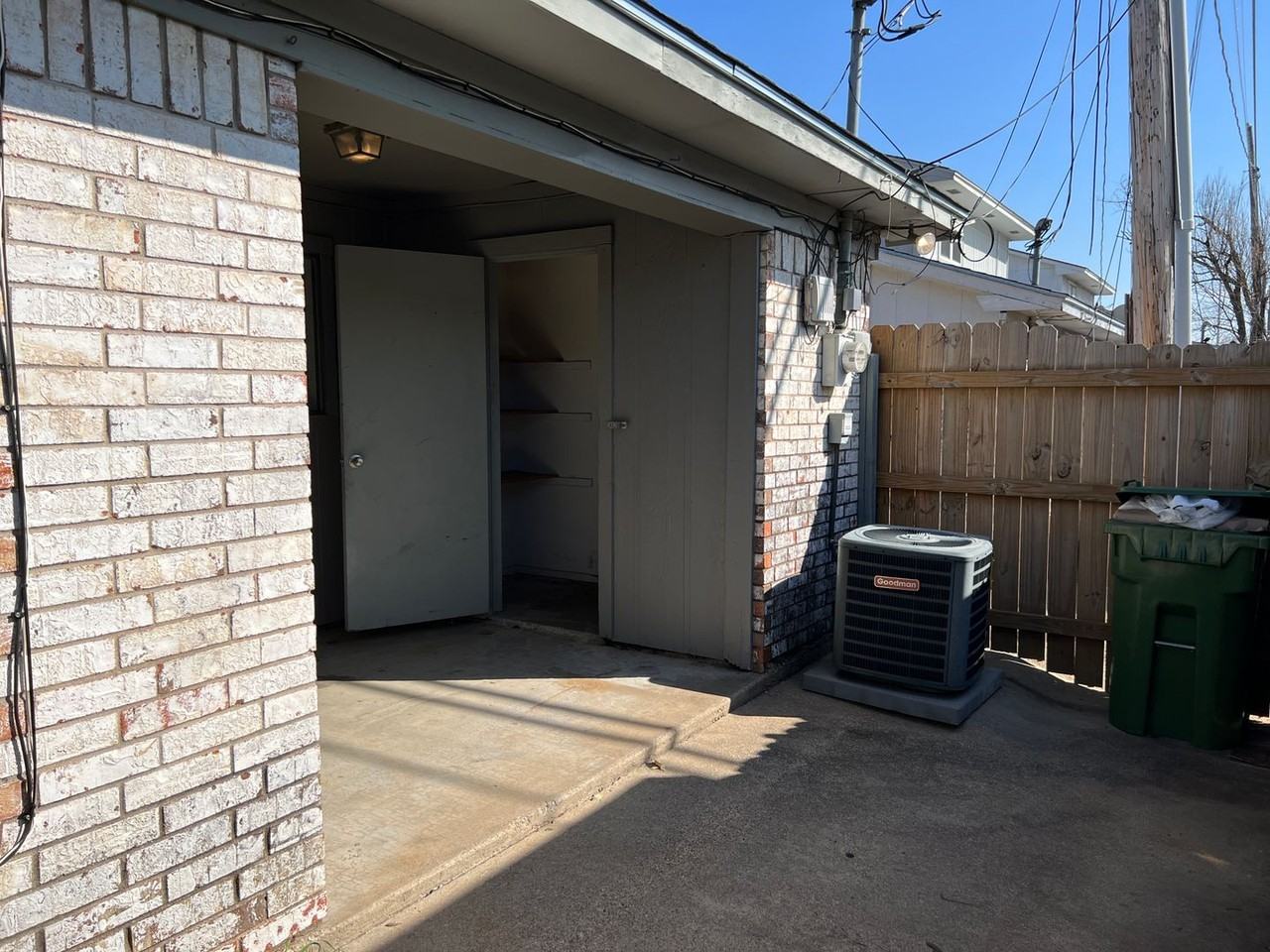 4921 Maryanna Way - Photo 3 of 16
