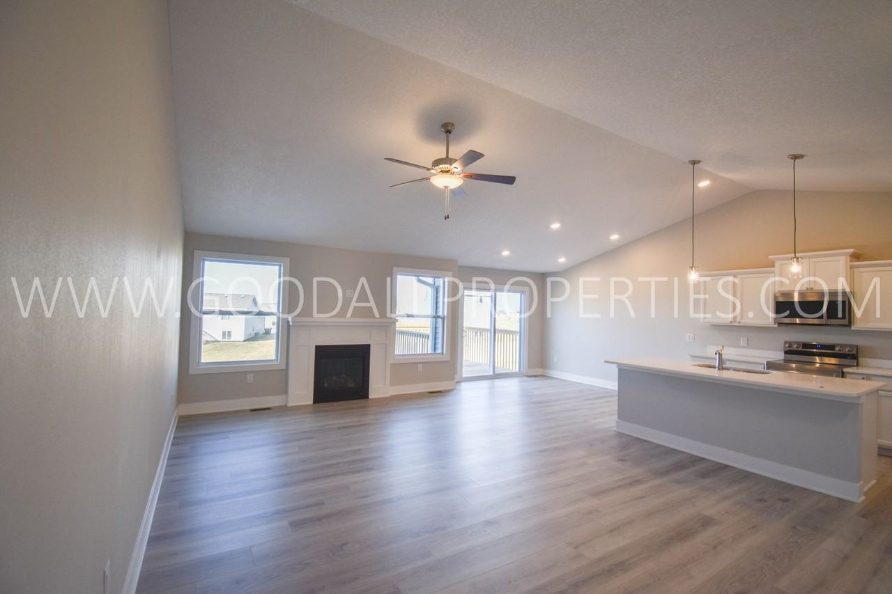 37 Nw Pike Cir - Photo 4 of 17