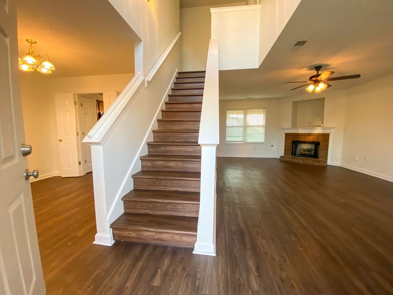1071 Red Fern Cir E - Photo 2 of 24