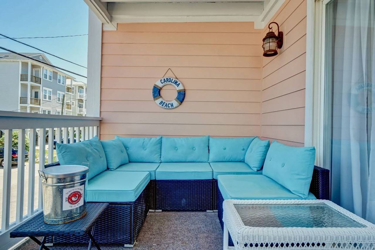 1609 Carolina Beach Ave N - Photo 5 of 39