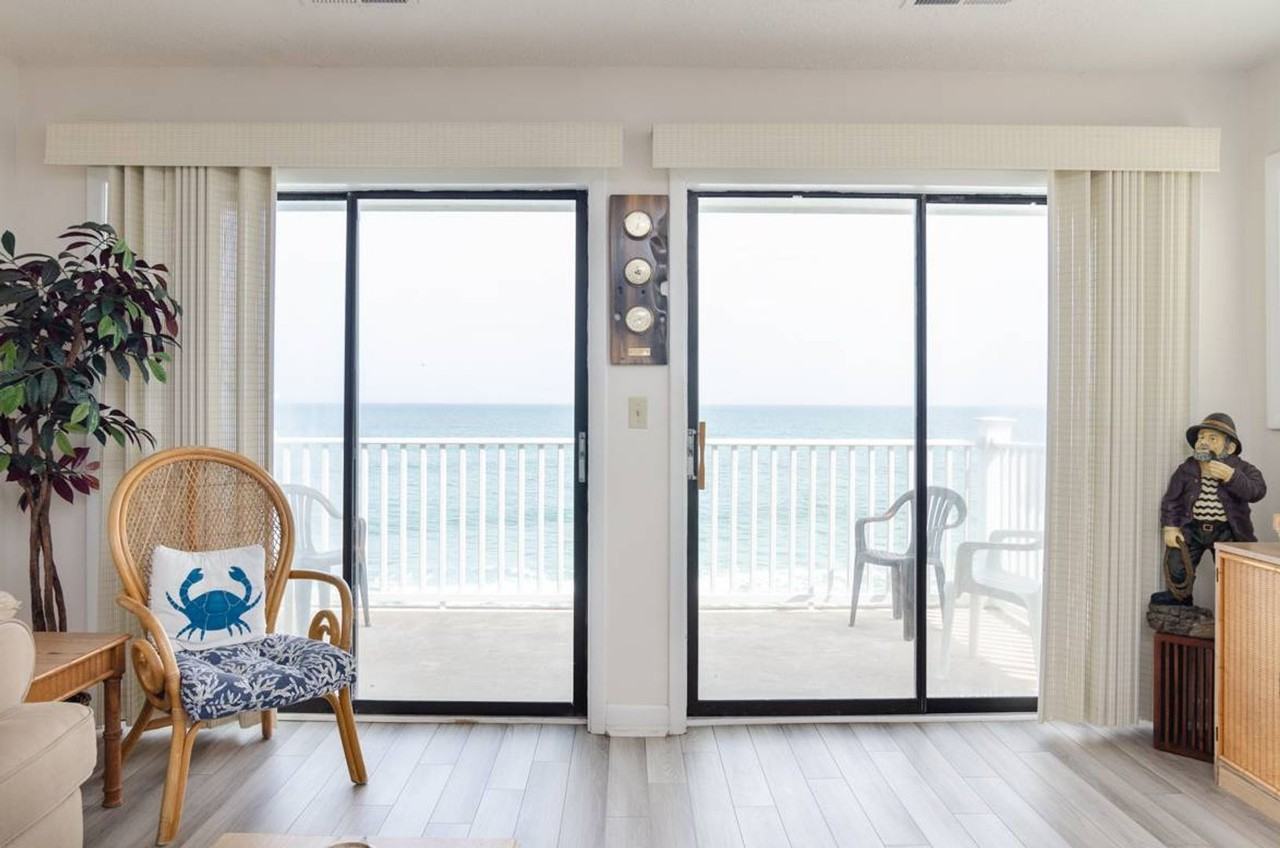 1437 Fort Fisher Blvd S - Photo 7 of 30