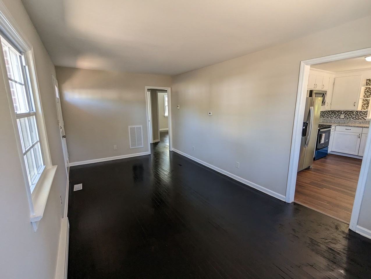 313 Church St - Photo 3 of 7