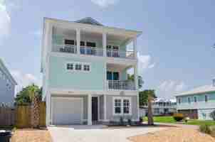 featured image of 1600A Swordfish Ln