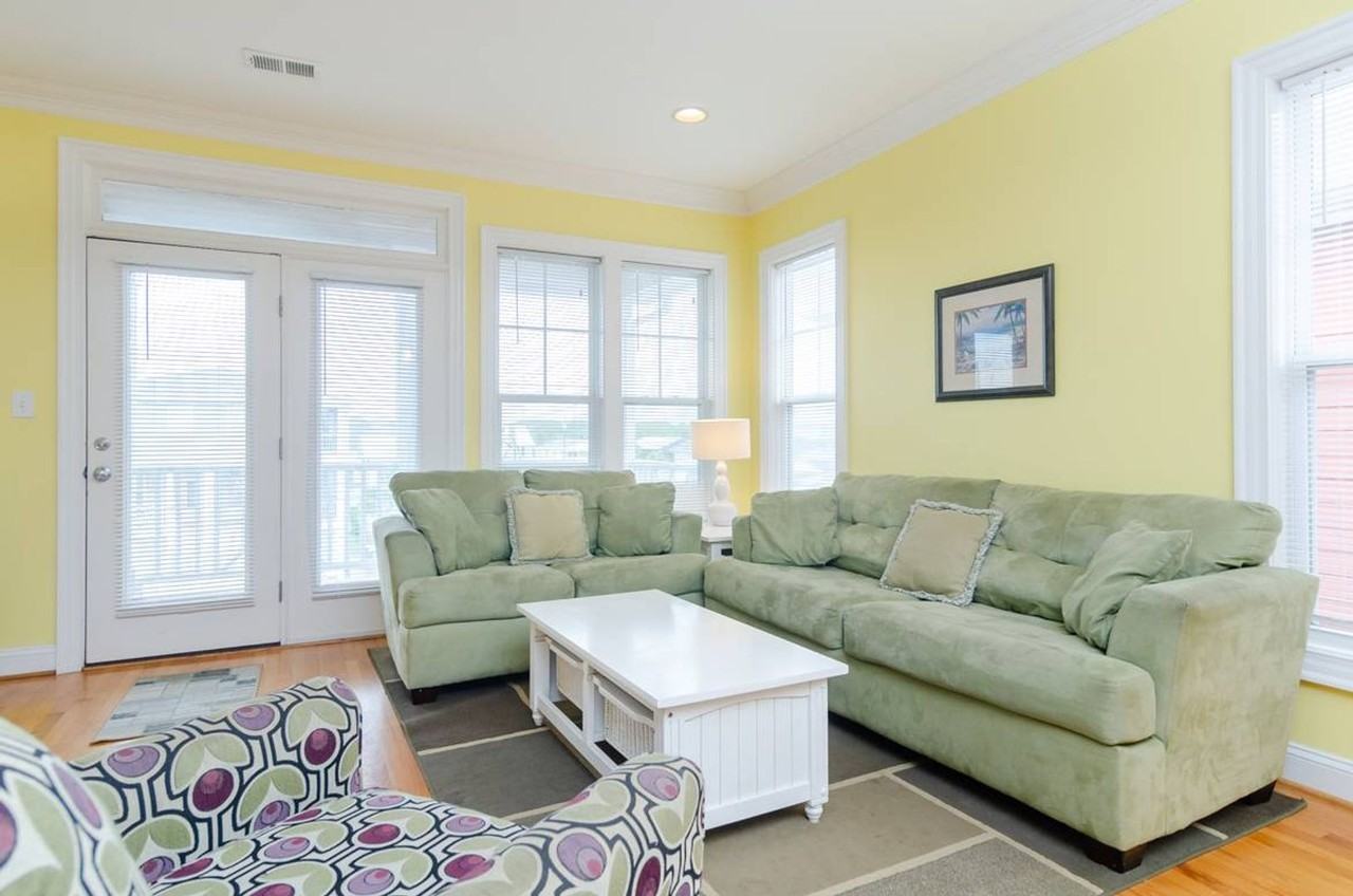 226 Third Ave N - Photo 2 of 30