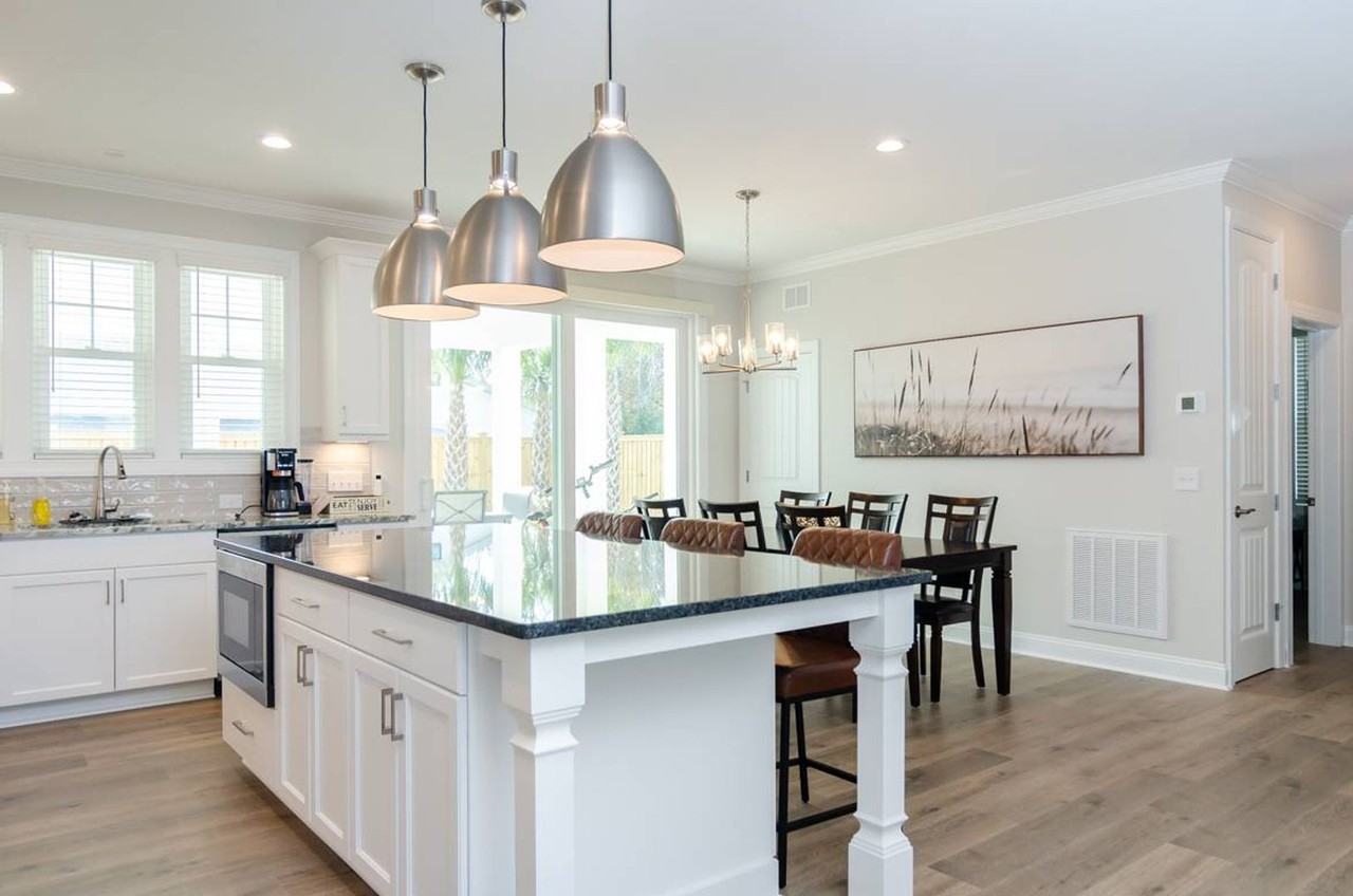 413 Cape Fear Blvd - Photo 7 of 31