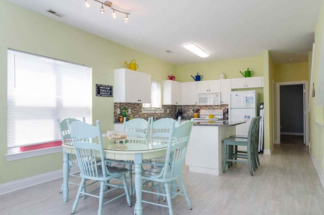 1316 Snapper Ln - Photo 7 of 25